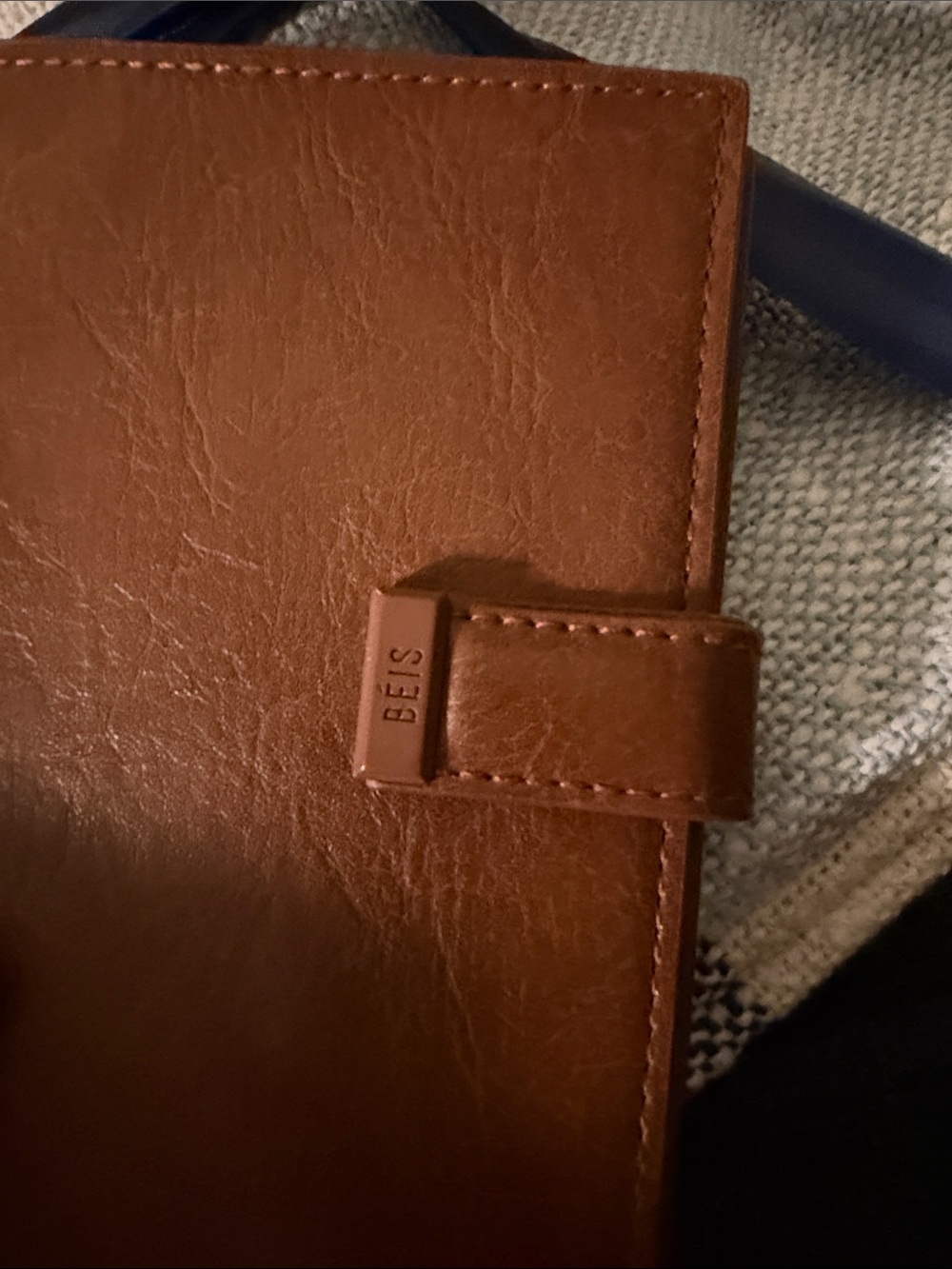 BEIS Tan Leather Passport Wallet with Pen Loop - Picture 5 of 8